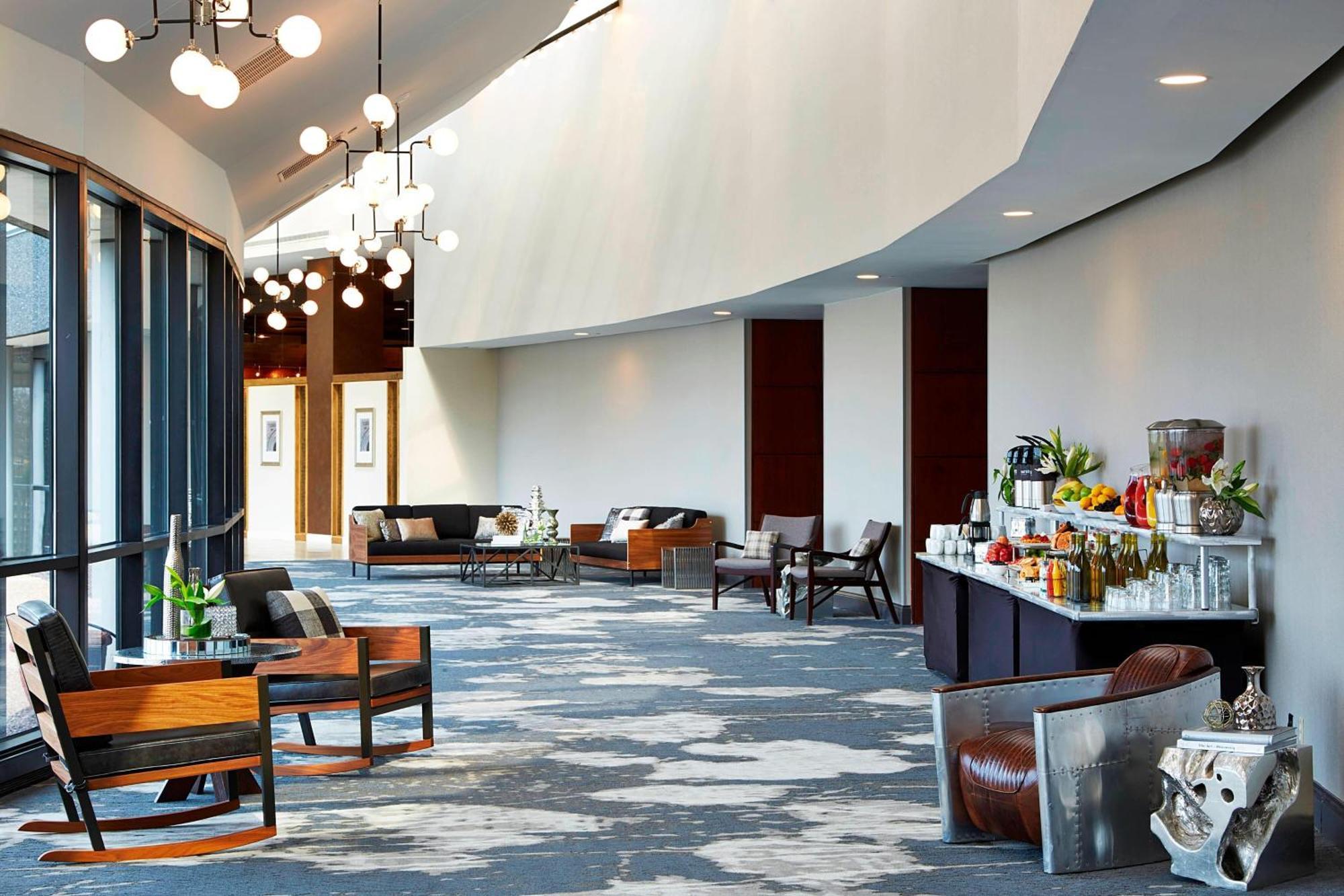 Renaissance St. Louis Airport Hotel Berkeley Exterior foto